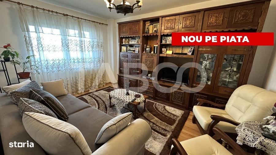 Apartament cu 4 camere decomandat în Mihai Viteazul