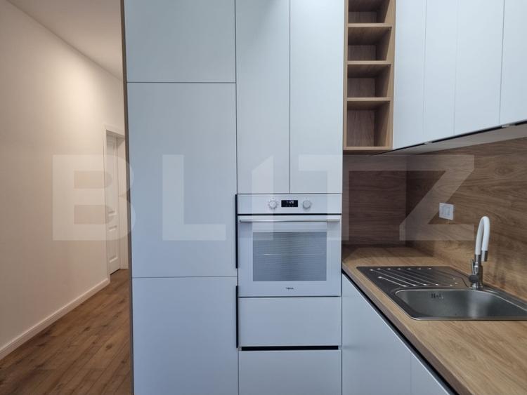Apartament cu 2 camere semidecomandat, mobilat în Baciu