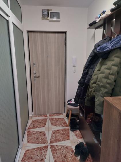 Apartament cu 2 camere semidecomandat în Hipodrom