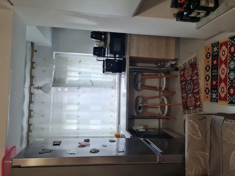 Apartament cu 2 camere semidecomandat în Valea Adâncă