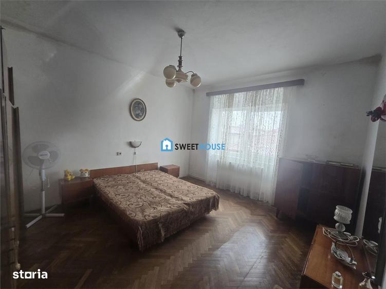 Casă cu 4 camere cu Teren 150 Mp în Central