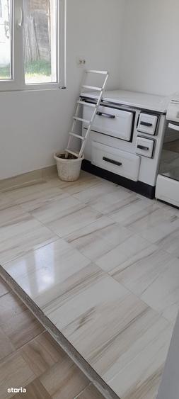 Proprietar vand casa in Jelna . - 4