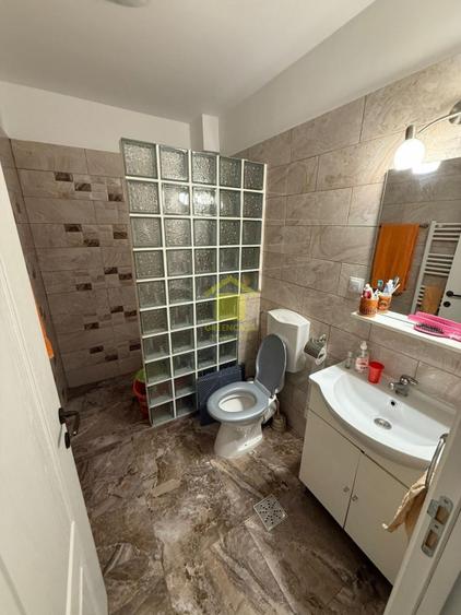 Apartament 3 camere decomandate, etaj 1, zona Sesul de Sus - 9