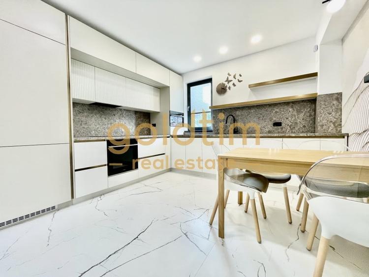Duplex cu 5 camere cu Canalizare în Băneasa
