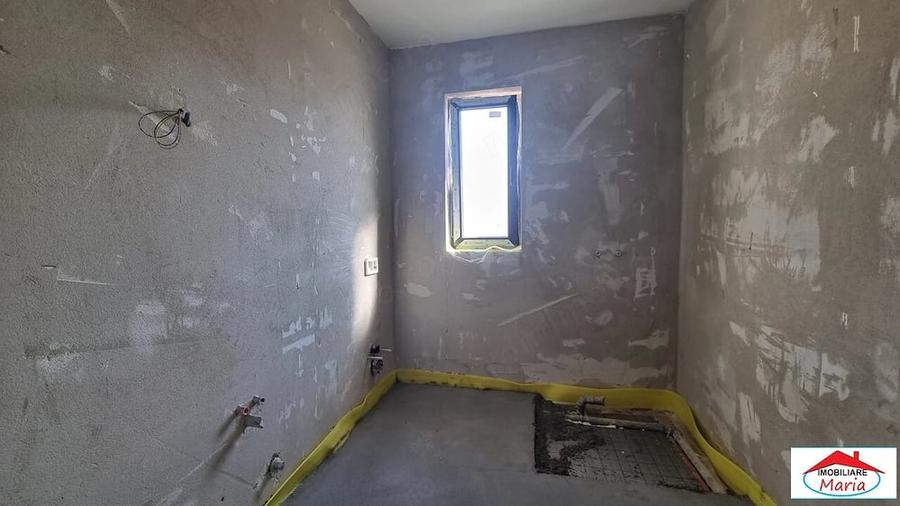 Casă cu Teren 460 Mp în Central
