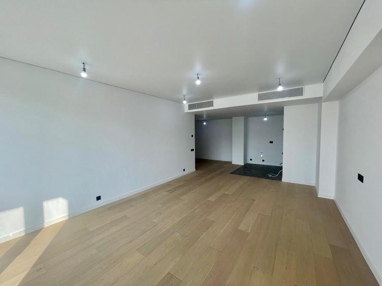Apartament cu 3 camere decomandat în Barbu Văcărescu
