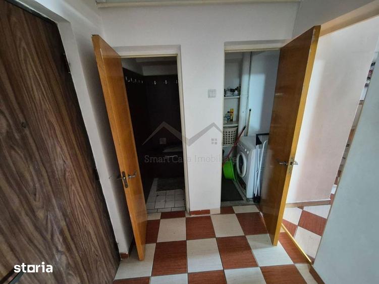 Garsonieră decomandată, mobilată în Hala Centrală