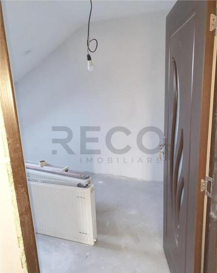 Teren Mare cu 2 case in Biharia. - 9