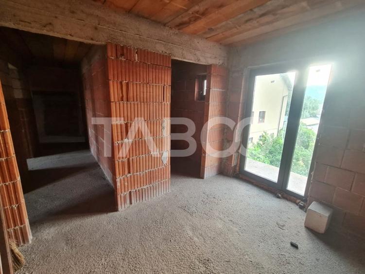 Casa la rosu de vanzare in Sebes-Lancram judetul Alba - 13