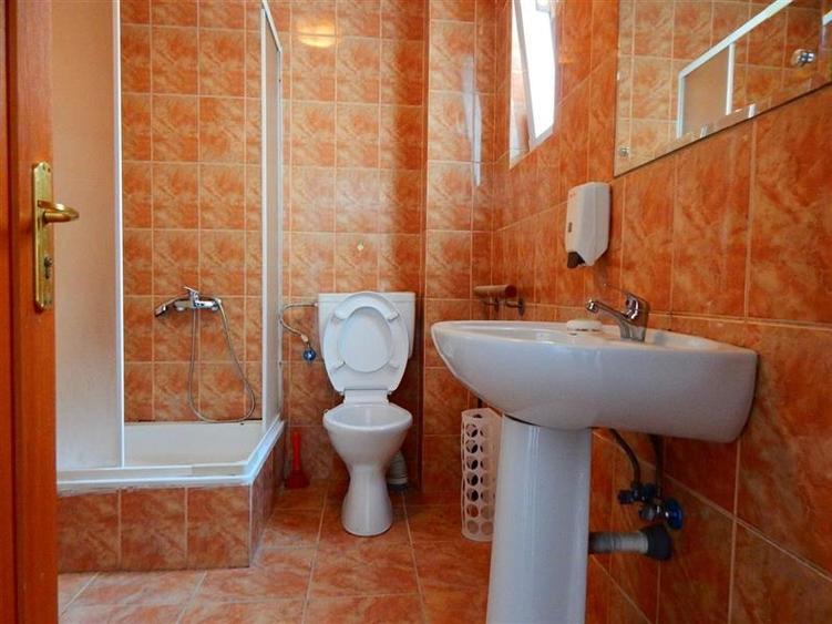 Vila de vanzare pretabila clinica medicala/birouri - 20