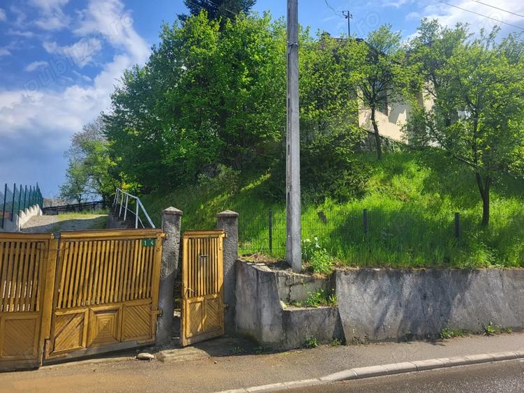 Casa cu pozitie deosebita in zona centrala - 4