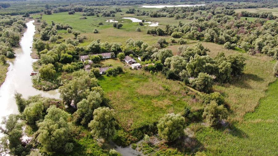 Proprietate exclusiva in Delta Dunarii liniste absoluta, acces premium, potential investitional ridicat - 1