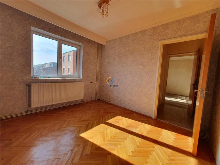 Vânzare apartament 3 camere Trivale - 3