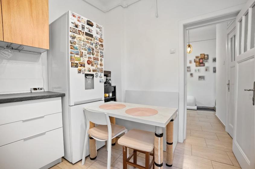 Apartament interbelic renovat, 2 camere, str. Romulus – Sector 3, 88,39 m² - 11