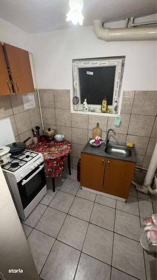 Chirie Camera privata cu baia bucataria comun centru tg cucu iasi P.F - 6