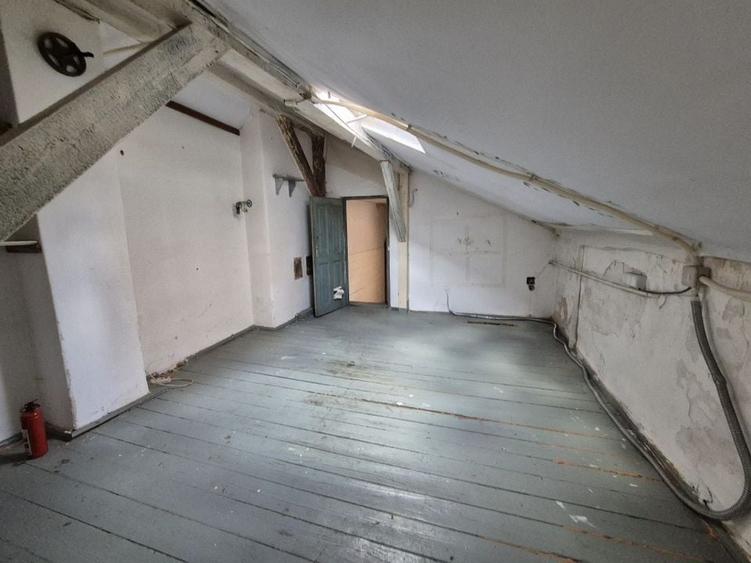 Mansarda 174,85 mp - Universitate - 7