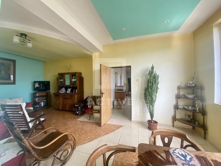 Birouri la Casa cu curte proprie-langa autogara - 10