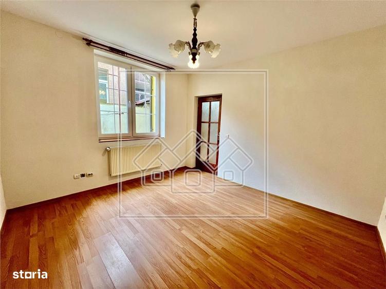 Casa individuala - 5 camere, 184 mp, acces auto - Dumbravii - 17