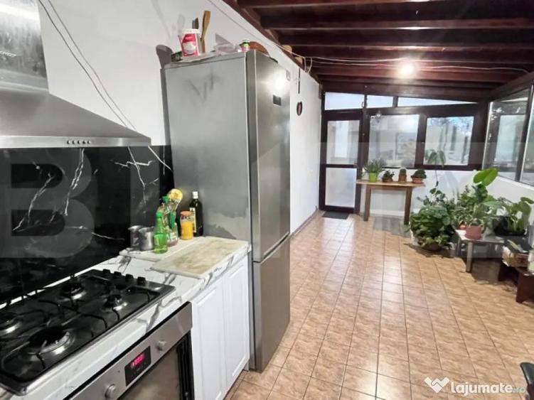 Apartament la casa 4 camere - Bucium - 15