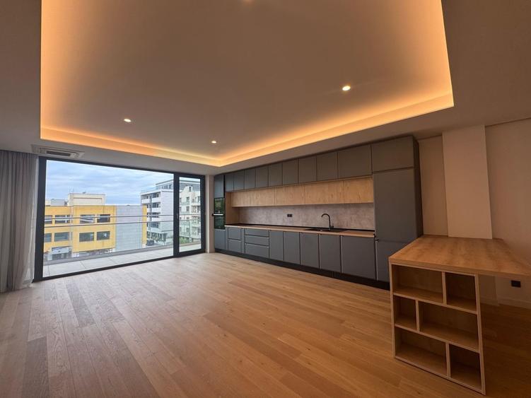 3 camere PREMIUM| 135 MP + 22 MP terasa - 2