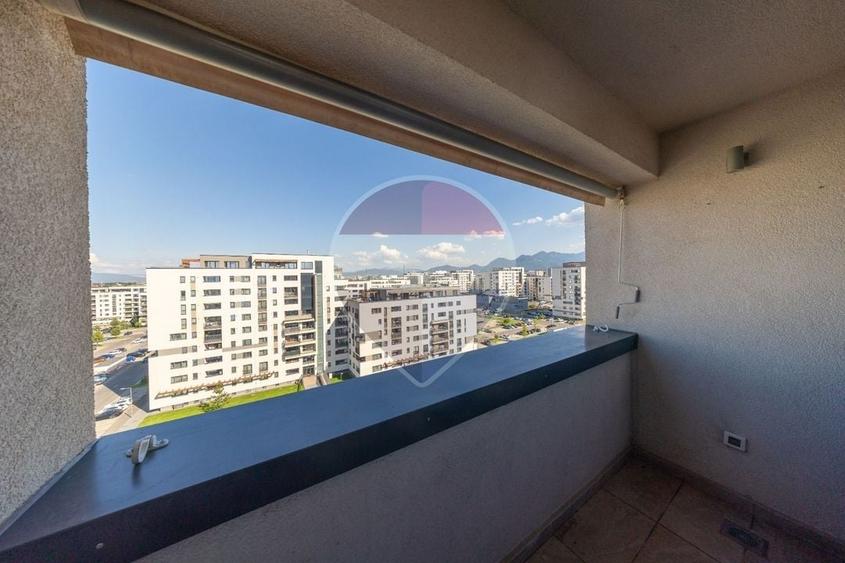 Apartament cu 2 camere decomandat, mobilat în Tractorul