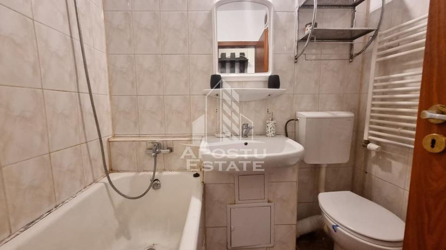 Apartament cu 3 camere, centrala proprie, zona Dacia - 7