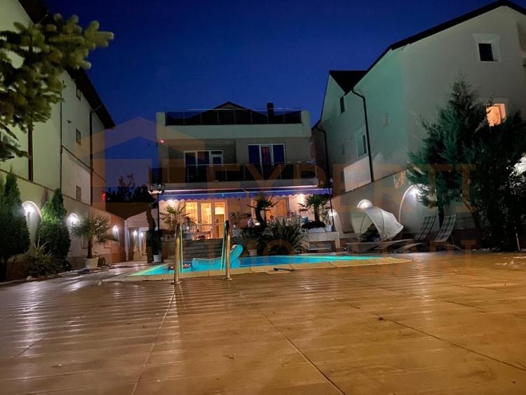 Casa de lux cu piscina  vedere Lac Siutghiol | Ovidiu - 3