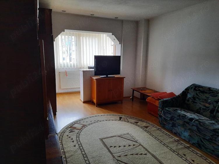 Ofer spre inchiriere apartament 2 camere, decomandat, mobilat, utilat, etaj 1, zona Craiovei - 1