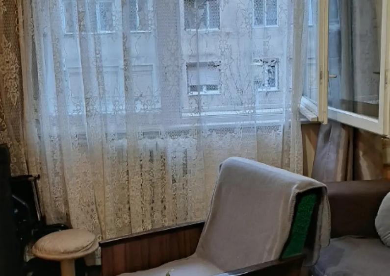 Vand apartament 3 camere in Beiu? - 1