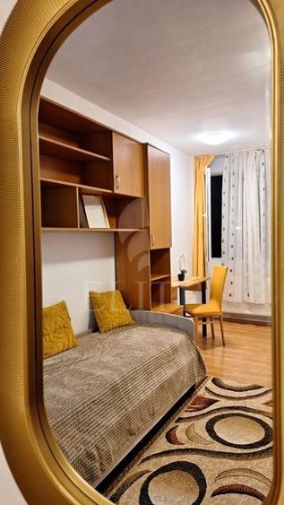 Garsoniera &icirc;n zona STRAZII OASULUI - 11