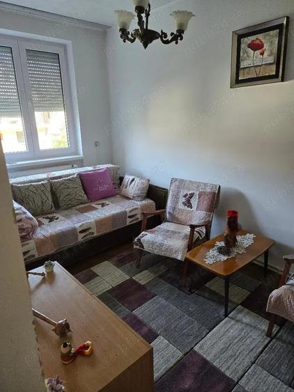 Apartament de vanzare - 3