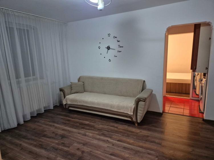 Inchiriez apartament 2 camere zona abator - 4