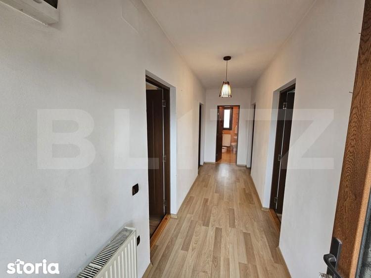 Casa spatioasa cu priveliste spre munte, in Gura Rosiei Rosia Mont - 9