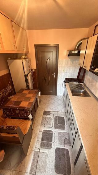 Vand apartament 2 camere(mofificat la 3 ), str. Albota, or.Victoria - 6