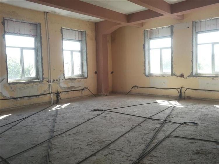 Birou, de 16,000 mp, în Viilor