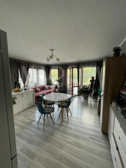 Apartament 3 camere de vanzare in Floresti - 2