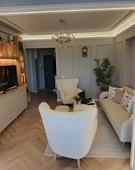 PROPIETAR vand Apartament 2 Camere + Parcare - 8