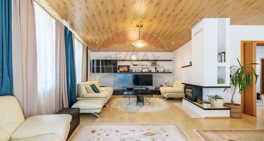 Casa / Vila in Corbeanca, langa lac, zona exclusivista - 23