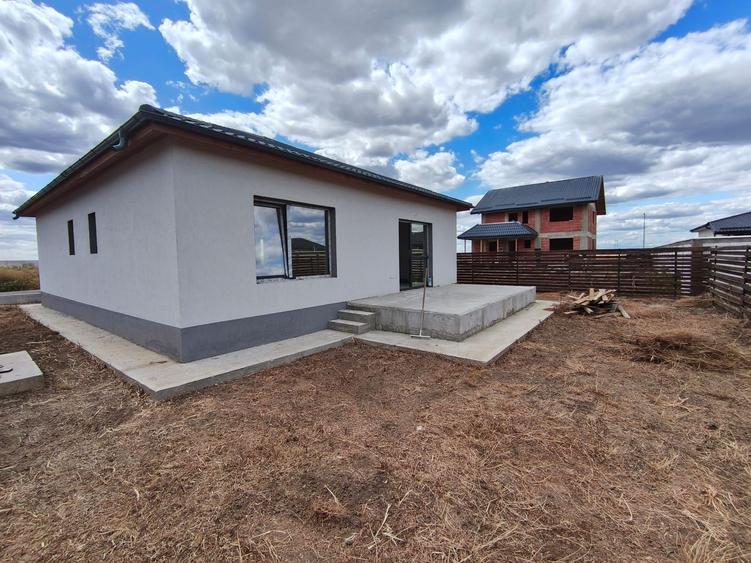 Casa pe parter, 3 camere, teren 349 mp - 4