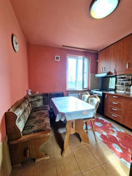 Ghencea intersectie cu Brasov-2camere-360 Euro-Comision 0% - 4