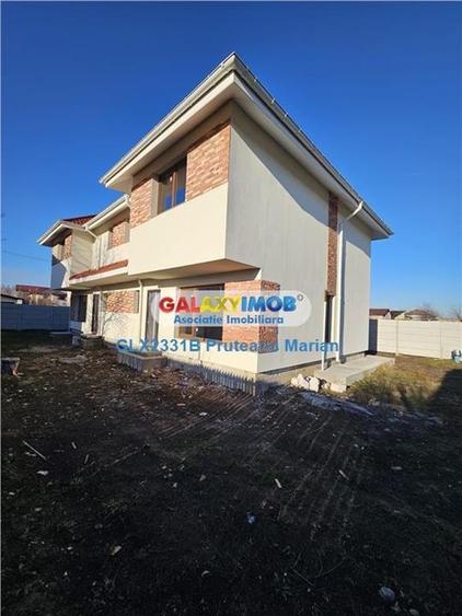 Vanzare vile Individuale de tip Duplex situate aproape de Str Dantelei - 25