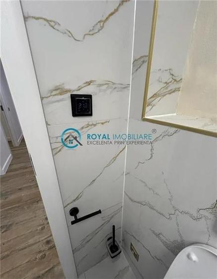 Royal Imobiliare - Vanzare apartament 2 camere zona 9 Mai - 5