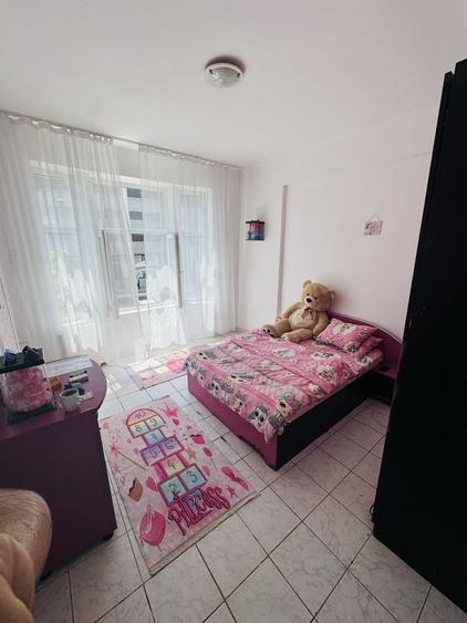 Apartament cu 3 camere UNIRI - 3