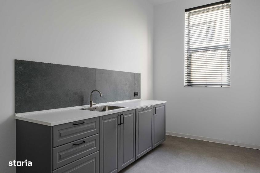 De inchiriat spatiu de birouri/showroom DN1 246mp - 4