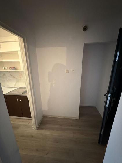 Garsonieră decomandată zona lenin 30 MP str sporturilor - 8