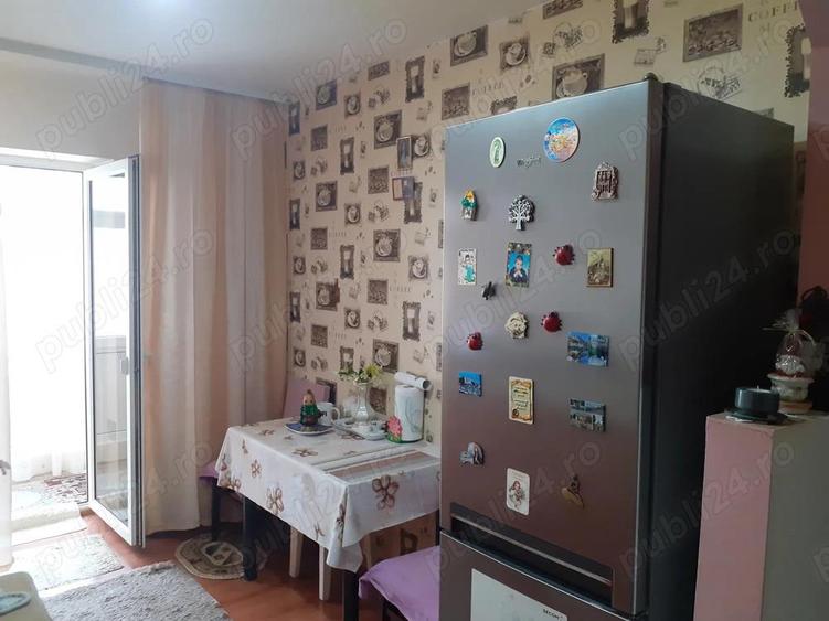 Vanz. Apart..2 cam. cf.1 dec, et.4 supr. utila 50.mp.+ balc.7 ml., aproape str.Randunici, Zona Obor - 2