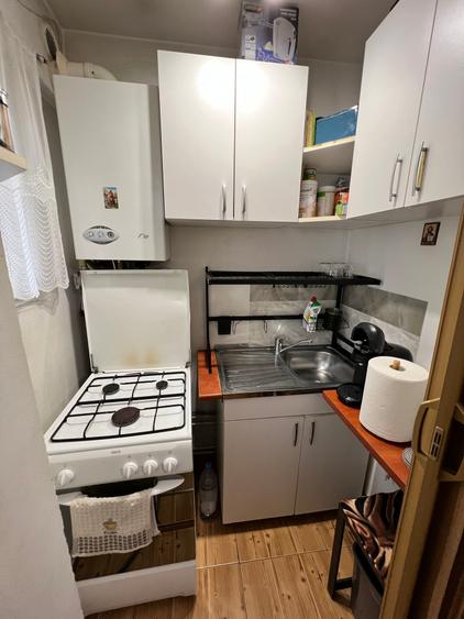 VÂND garsonieră, renovată ,zona Vasile Aaron - 4