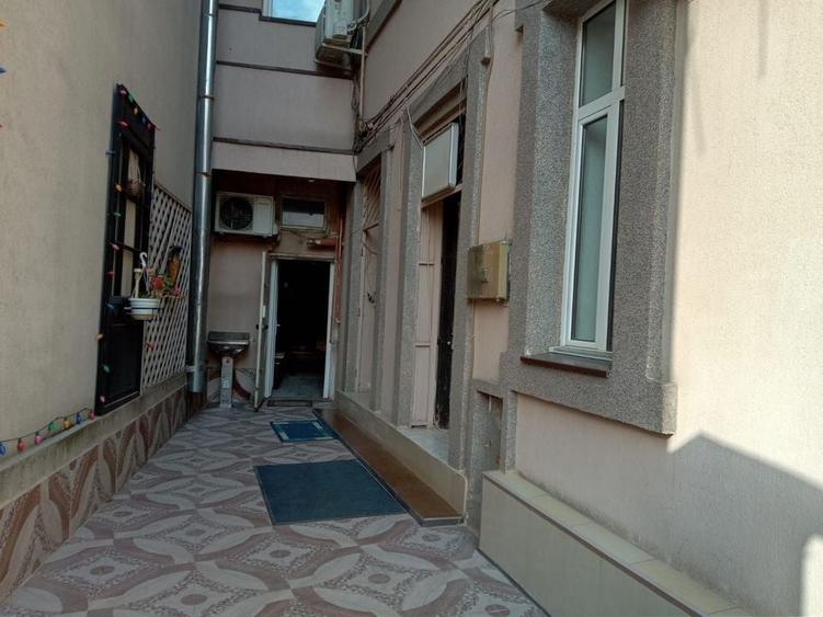 De vanzare Apartament 3 camere + pod in Vila, Vasile Lascar - Eminescu - 19