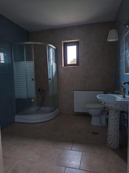 FARA COMISIOANE casa cu 5 camere 2 bai P+M doar sa va mutati merita vazuta - 7