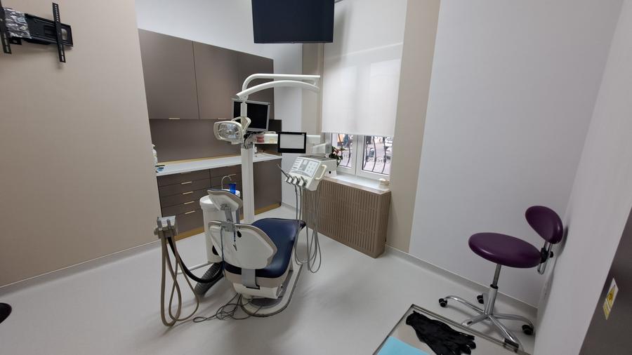 BUSINESS LA CHEIE IN VILA RENOVATA - CLINICA STOMATOLOGICA - 38
